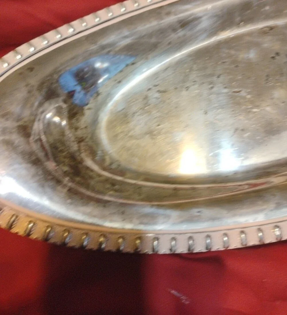 Silver plate Oval Bread Vintàge Serving Tray - Classic Home Dining